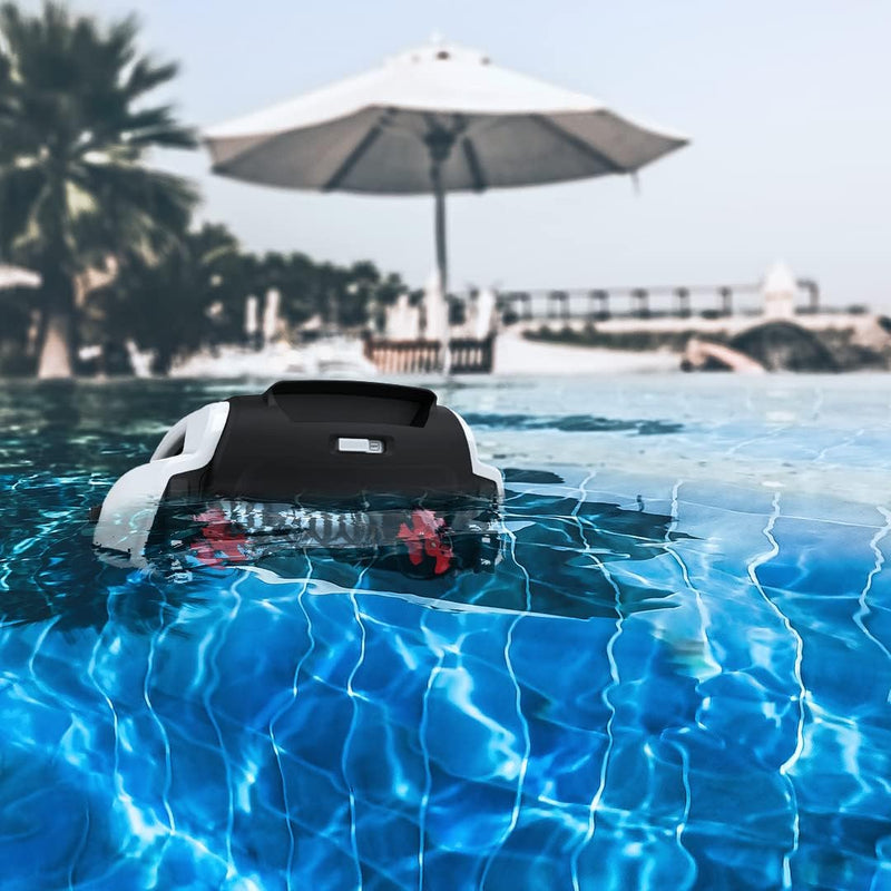 Betta SE Solar Powered Smart Robotic Pool Skimmer